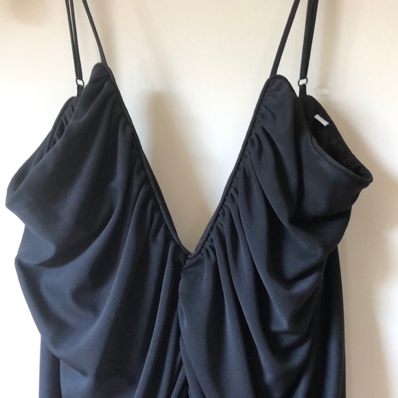 🎉HP🎉 Halston Heritage Shirred SS Black Dress - Picture 3 of 4